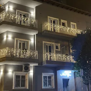 https://meyia-studios.hotels-of-thessaloniki.com