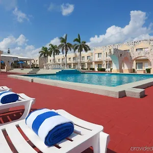 https://holiday-inn-express-cancun.quintano-roohotels.com