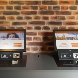 Easyhotel Centre Otel